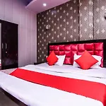 Oyo 22691 Royale Park Inn